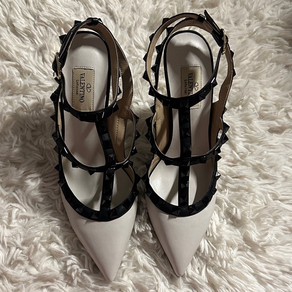 Valentino Women's White and Black Studded Heels size 39 - Picture 11 of 13